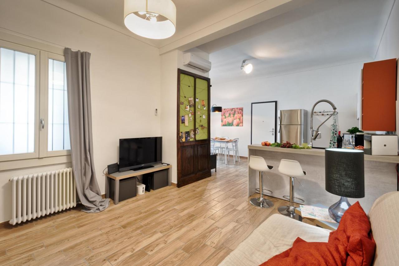 Casa Lena By Apartments To Art Torino Esterno foto